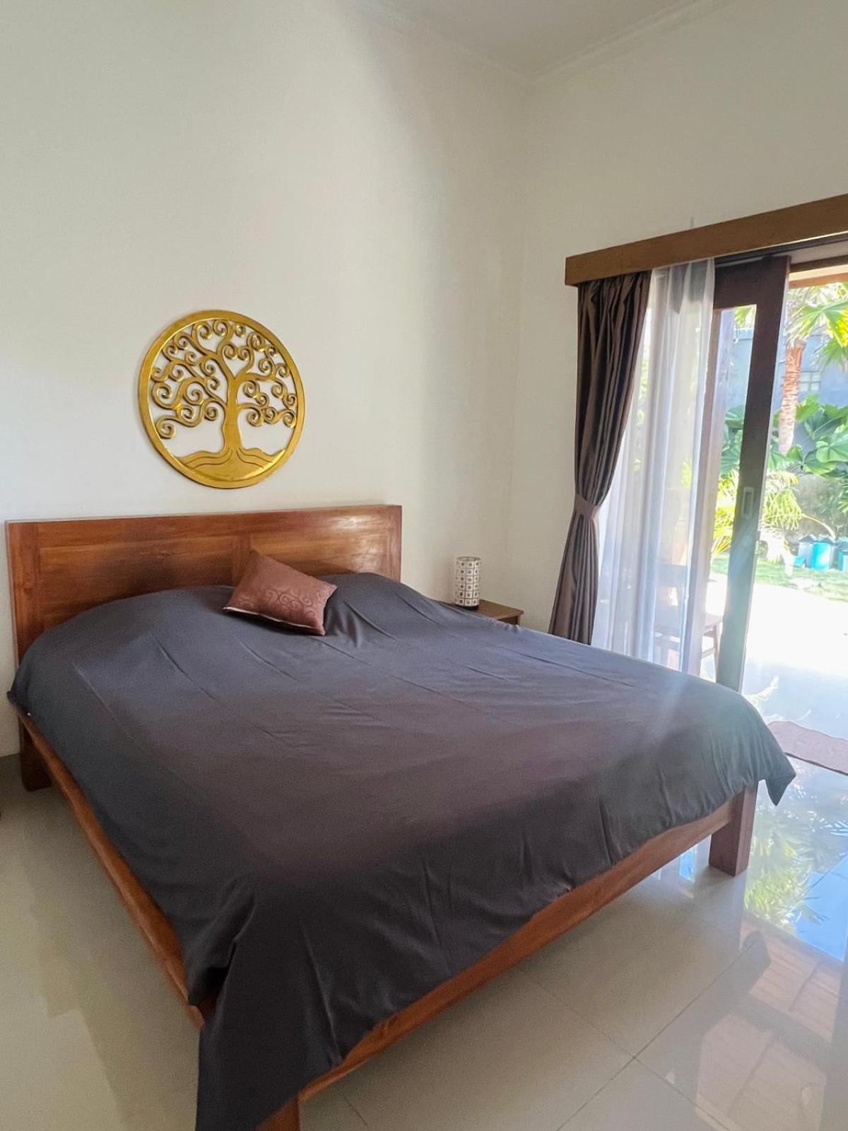 Wiryaroja Guest House Canggu  Ngoại thất bức ảnh