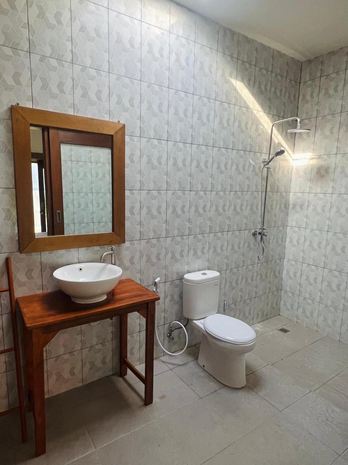 Wiryaroja Guest House Canggu  Ngoại thất bức ảnh